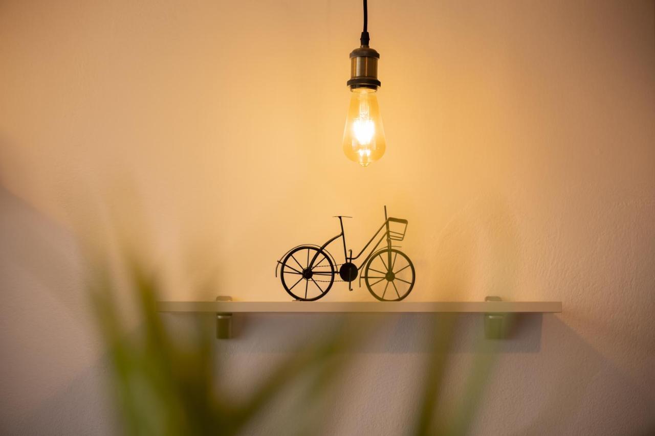 Blloku Area Modern App - The Nest Apartment Tiranë Ngoại thất bức ảnh