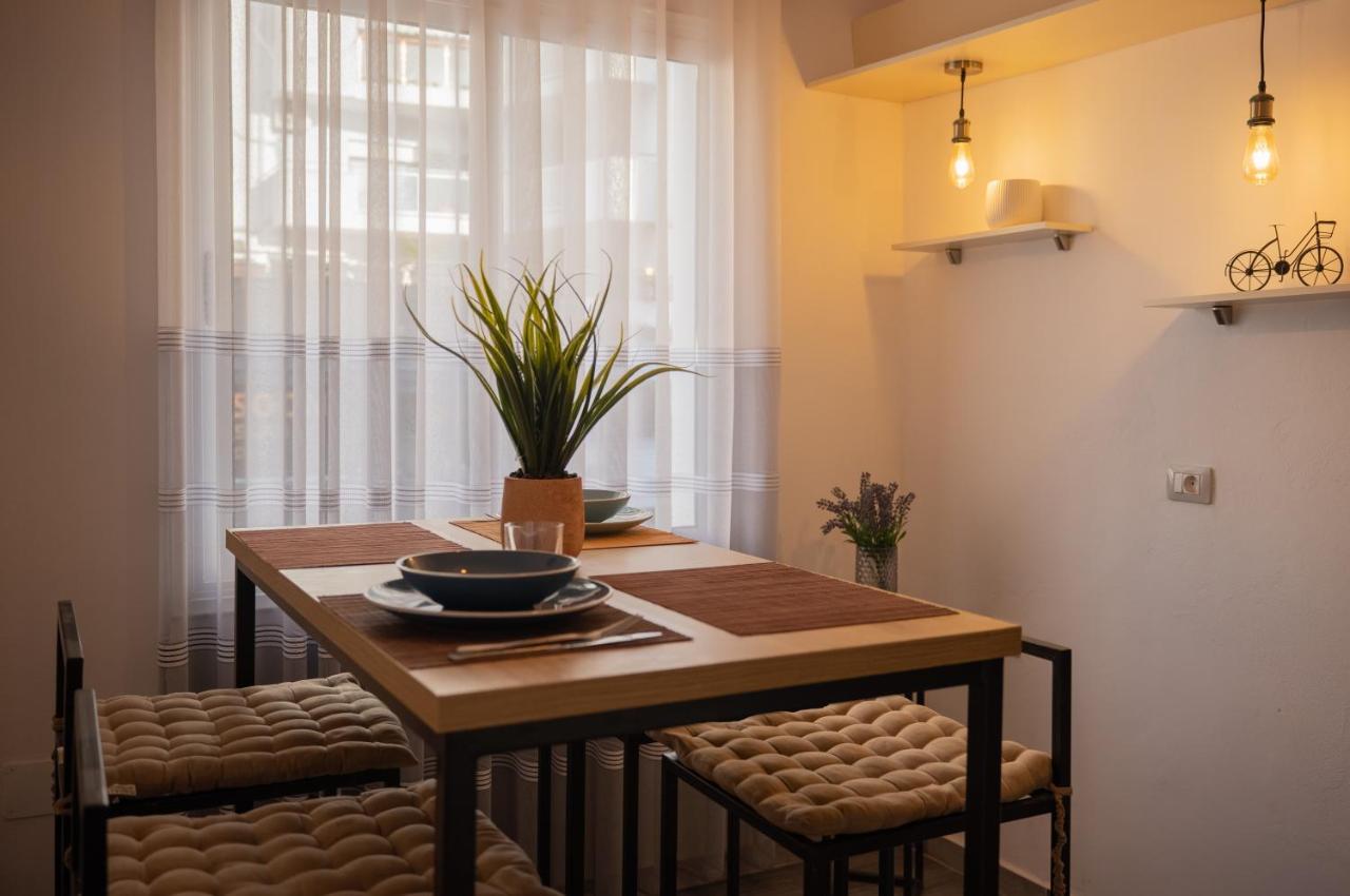Blloku Area Modern App - The Nest Apartment Tiranë Ngoại thất bức ảnh